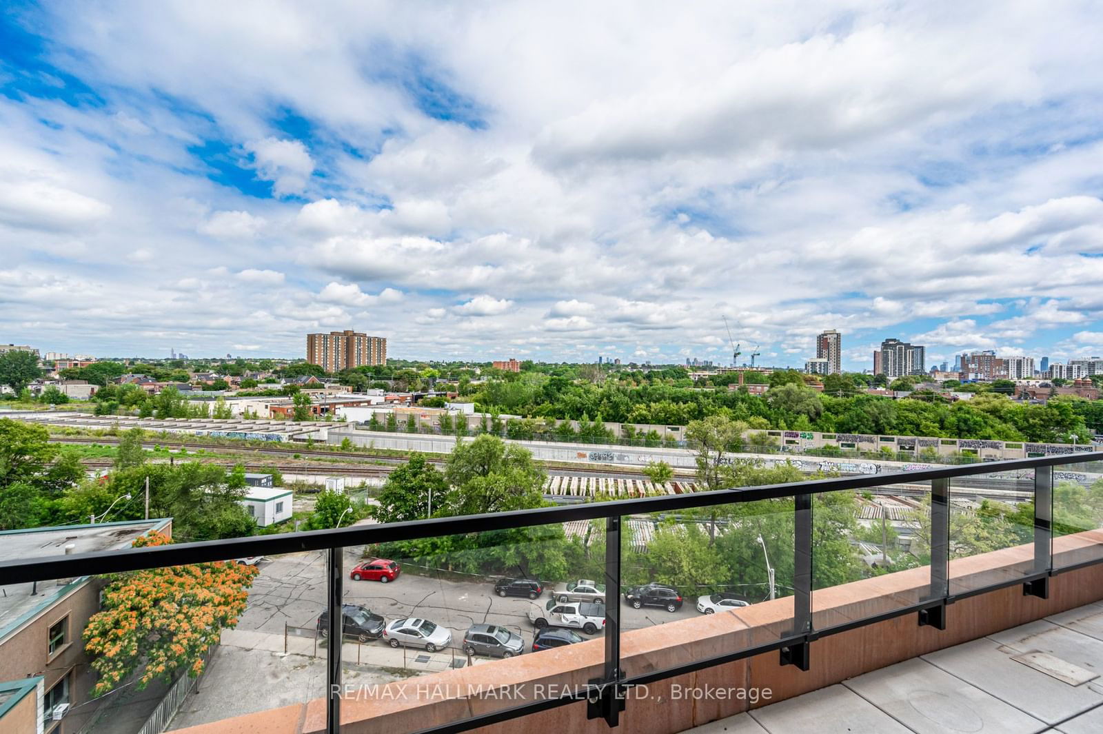 2720 Dundas St W, unit 617 for rent - image #12