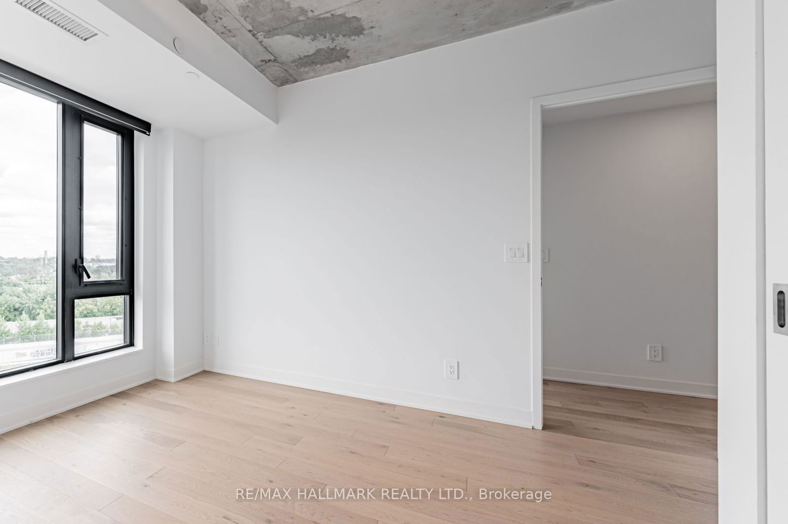 2720 Dundas St W, unit 617 for rent - image #19