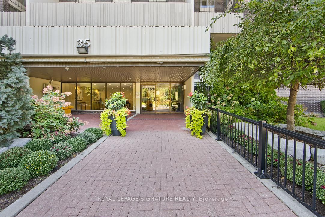 35 Ormskirk Condos, West End, Toronto