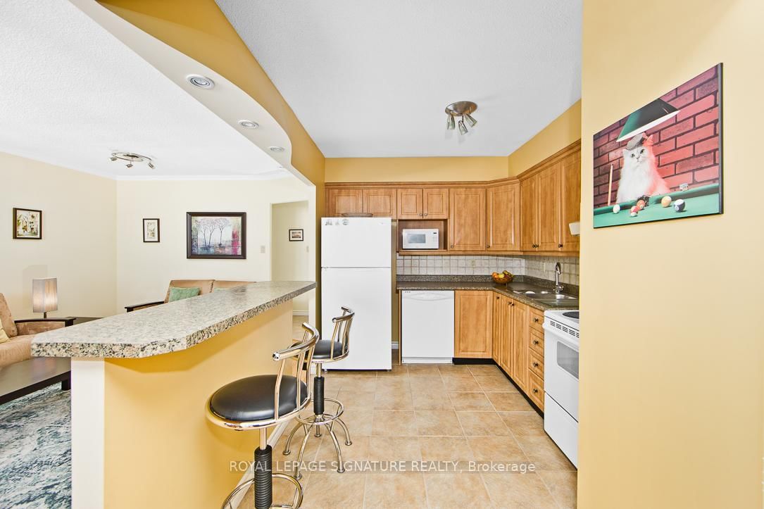 35 Ormskirk Ave, unit 908 for sale - image #9