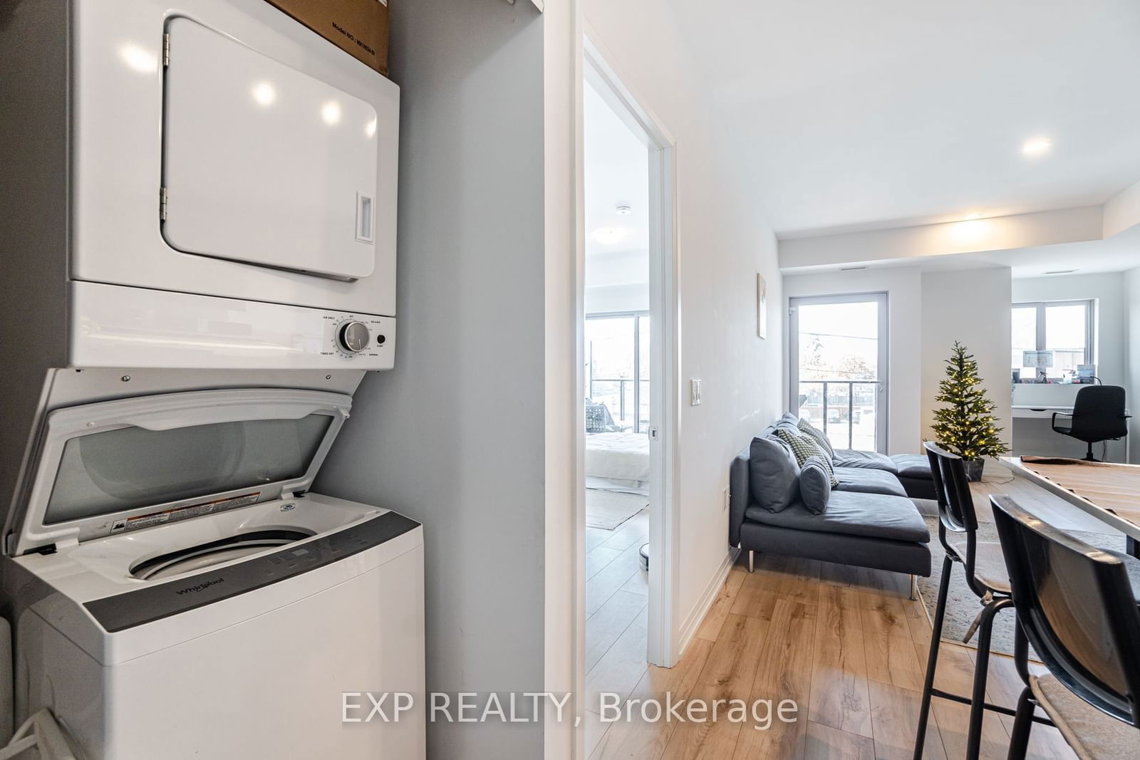 408 Browns Line, unit 202 for rent - image #27