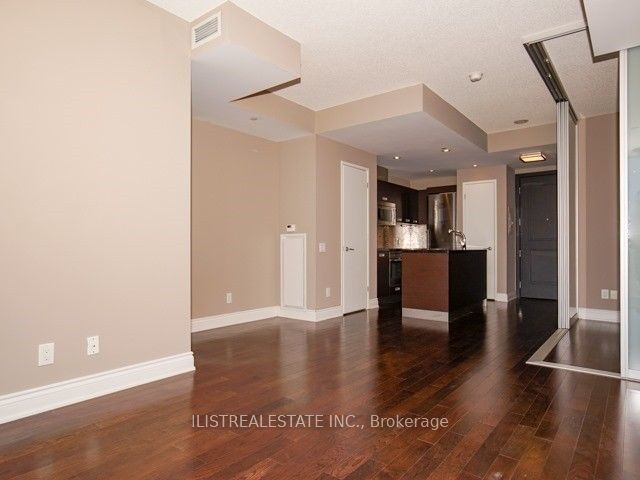 88 Park Lawn Rd, unit 1602 for rent - image #5