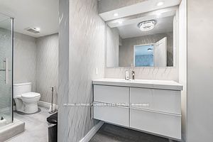 3650 Kaneff Cres, unit 1407 for rent - image #25