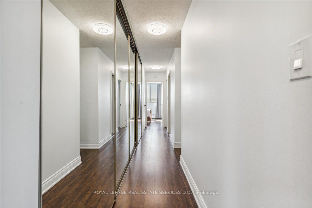 2556 Argyle Rd, unit 407 for sale - image #20