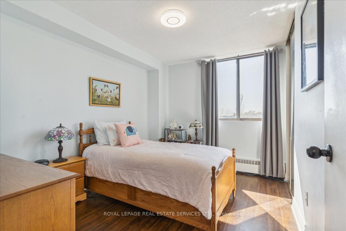 2556 Argyle Rd, unit 407 for sale - image #24