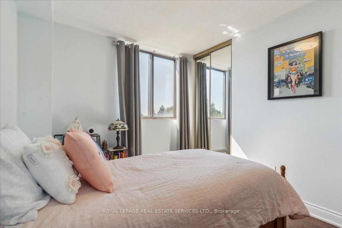 2556 Argyle Rd, unit 407 for sale - image #25