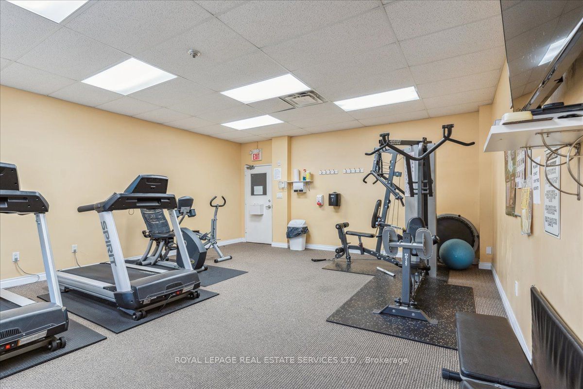 2556 Argyle Rd, unit 407 for sale - image #36