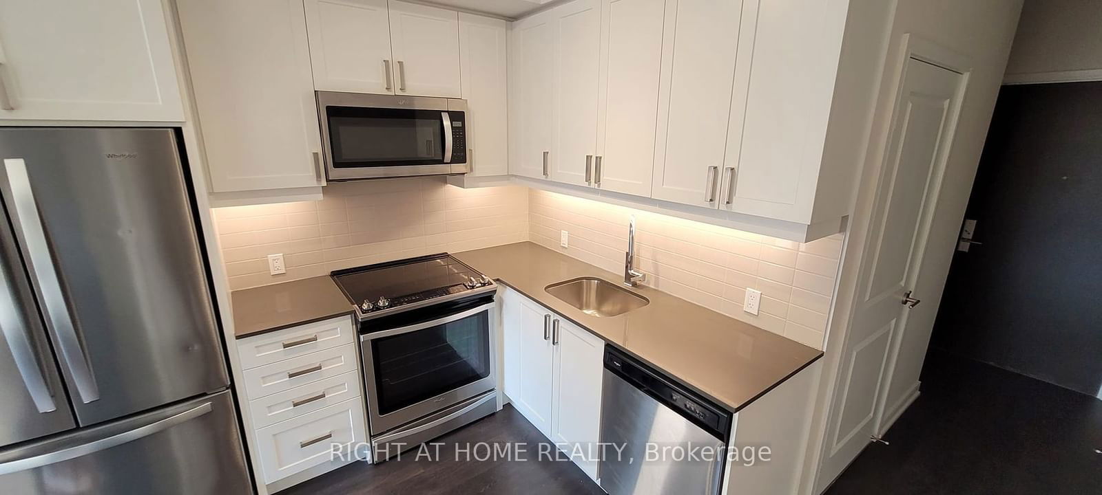 8 Nahani Way, unit 605 for rent - image #8