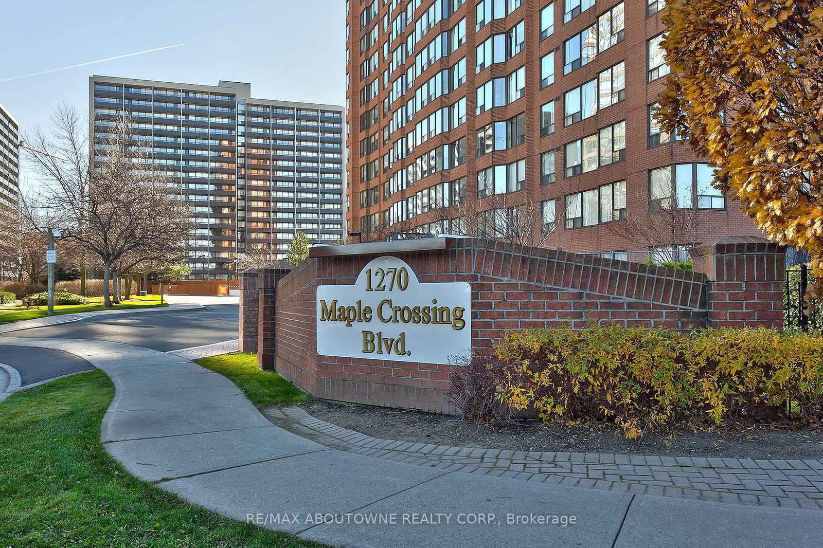 1270 Maple Crossing Blvd, unit 603 for sale - image #1