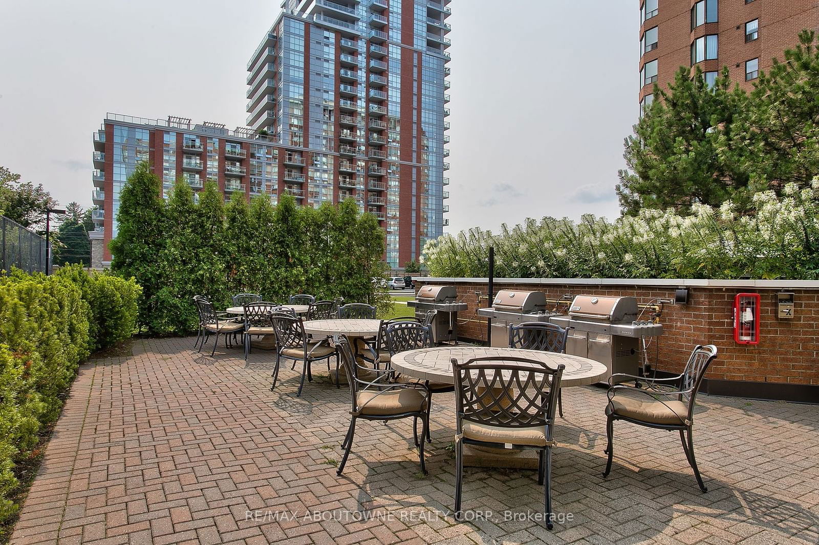 1270 Maple Crossing Blvd, unit 603 for sale - image #29