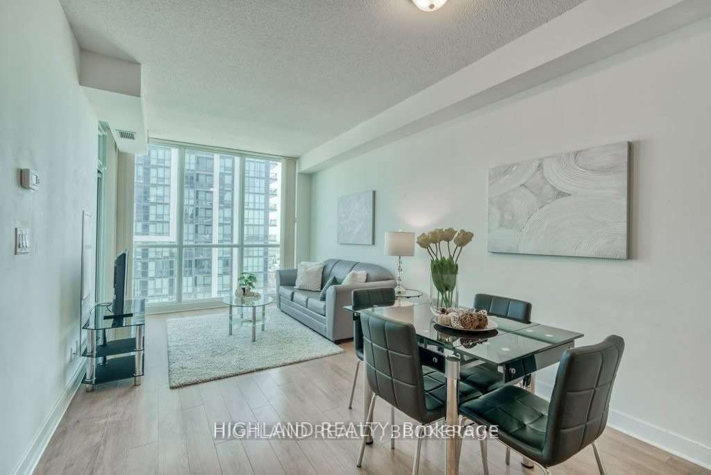 3985 Grand Park Dr, unit 1003 for rent - image #8