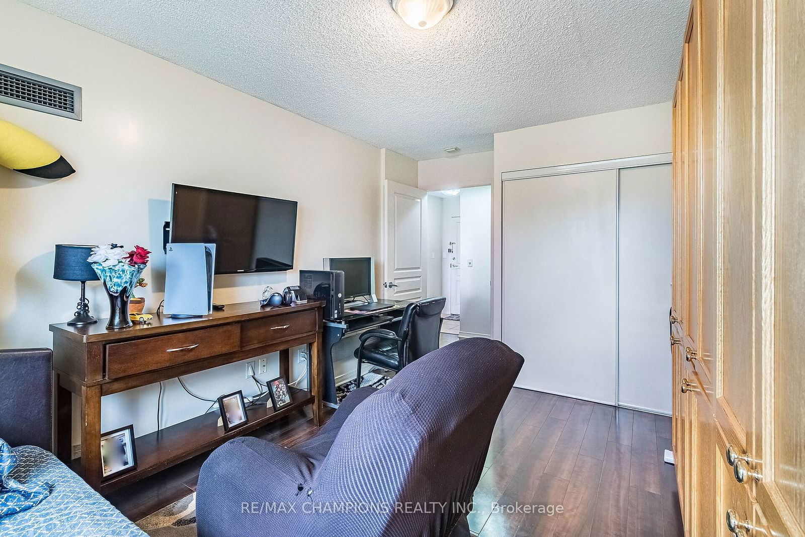 300 Ray Lawson Blvd, unit 216 for sale