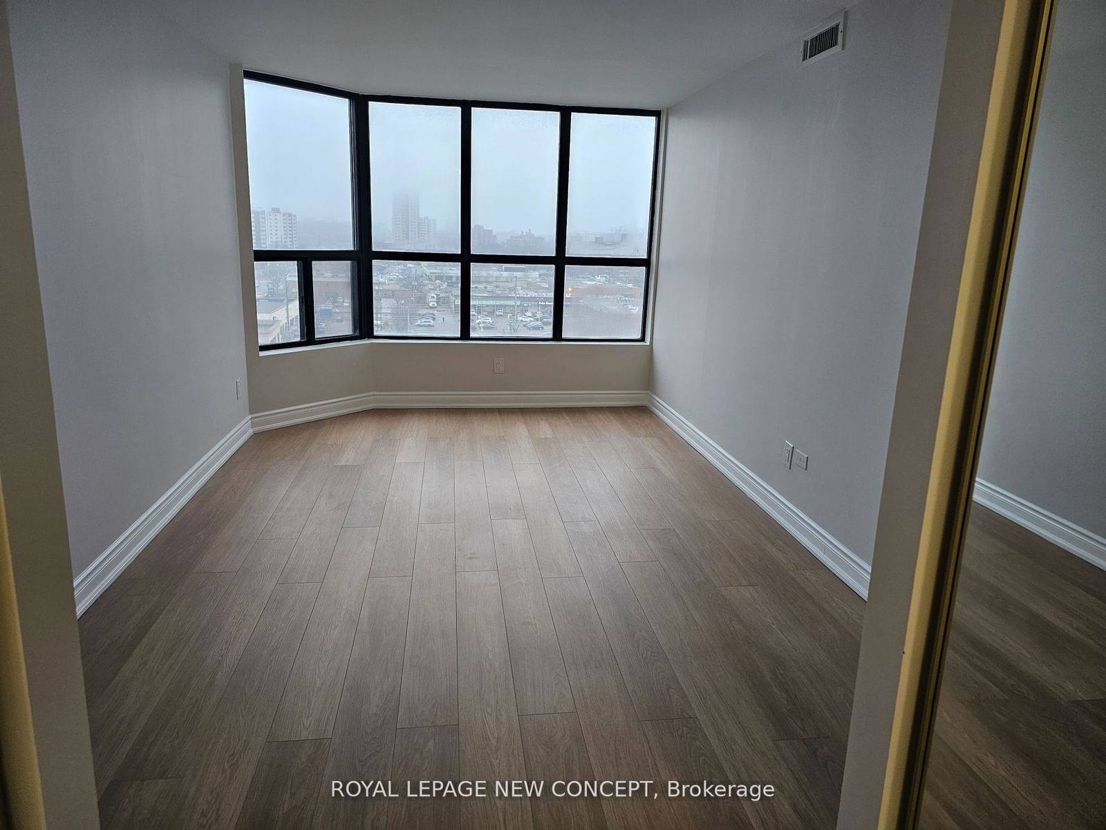 25 Agnes St, unit 809 for rent - image #10