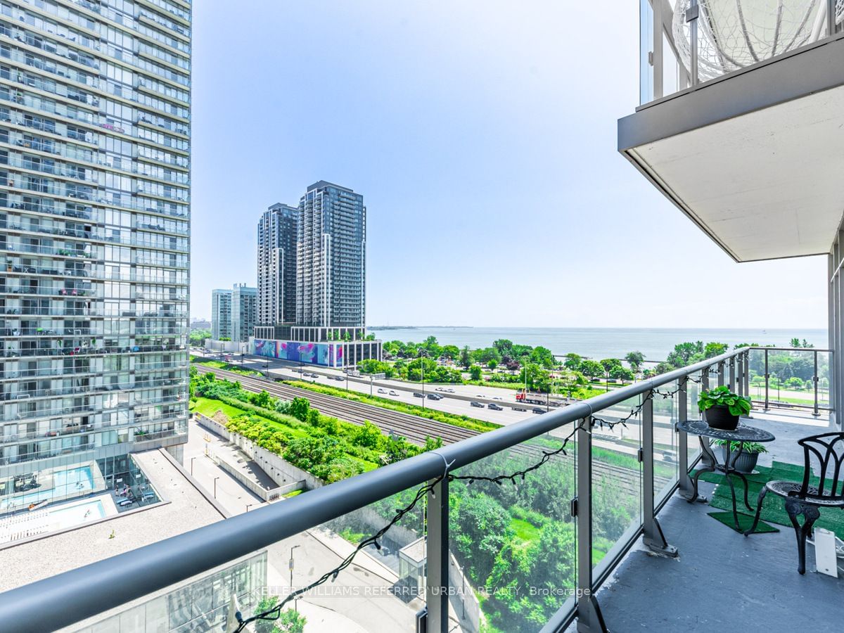 105 The Queensway, unit 902 for sale