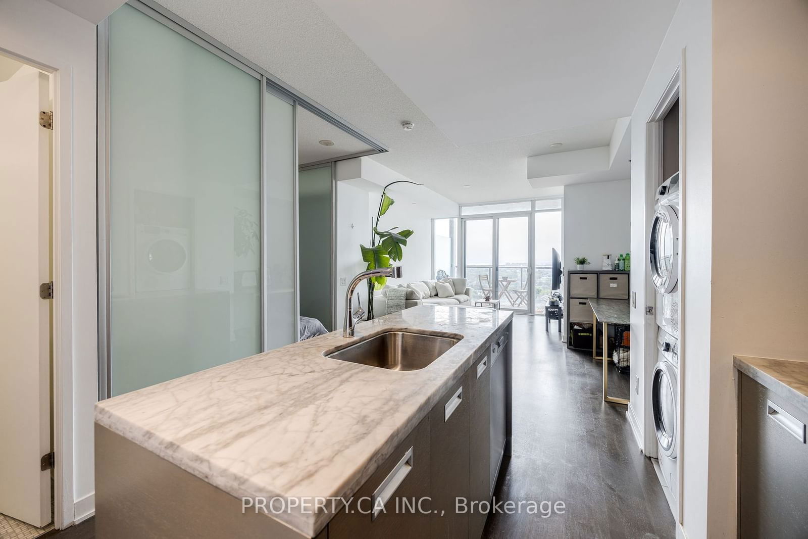 88 Park Lawn Rd, unit 2102 for sale - image #11