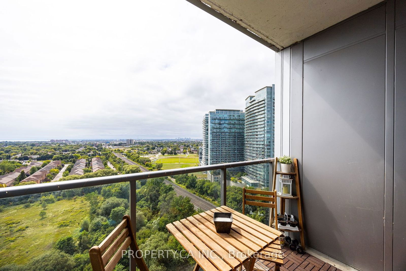 88 Park Lawn Rd, unit 2102 for sale - image #22