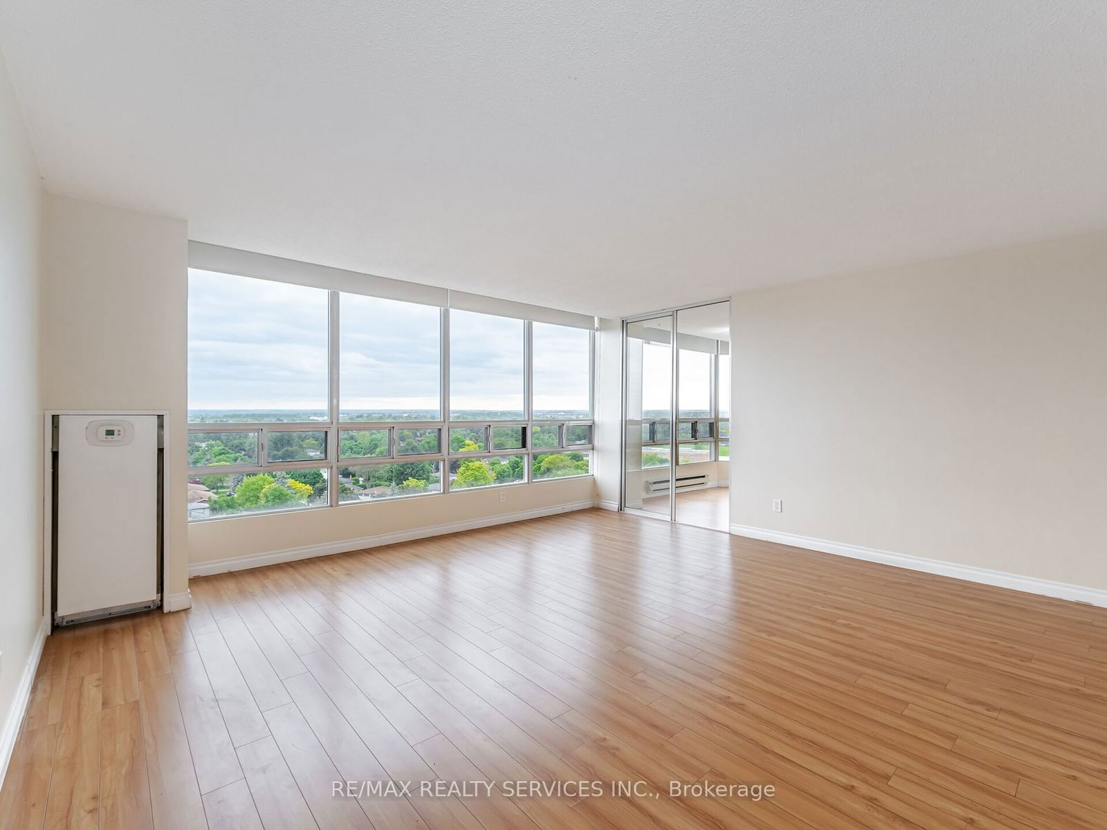 310 Mill St S, unit 1206 for sale - image #17