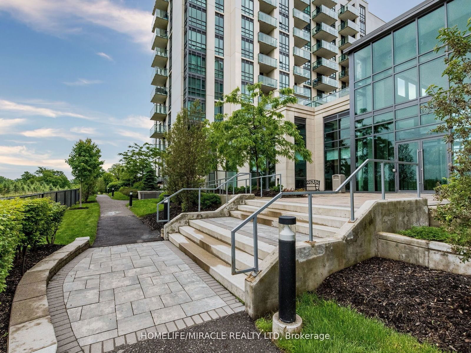 65 Yorkland Blvd, unit 308 for sale