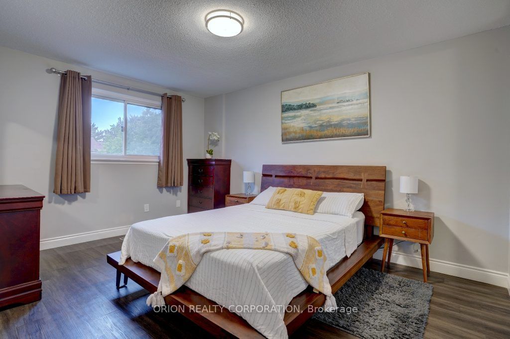 2700 Battleford Rd, unit 40 for sale - image #19