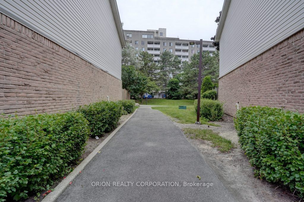 2700 Battleford Rd, unit 40 for sale - image #27