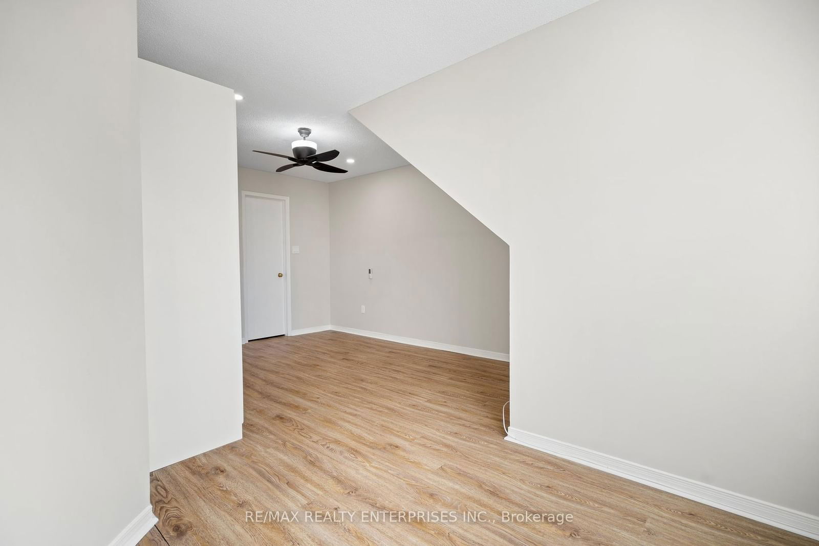 2055 Walkers Line, unit 207 for sale - image #22