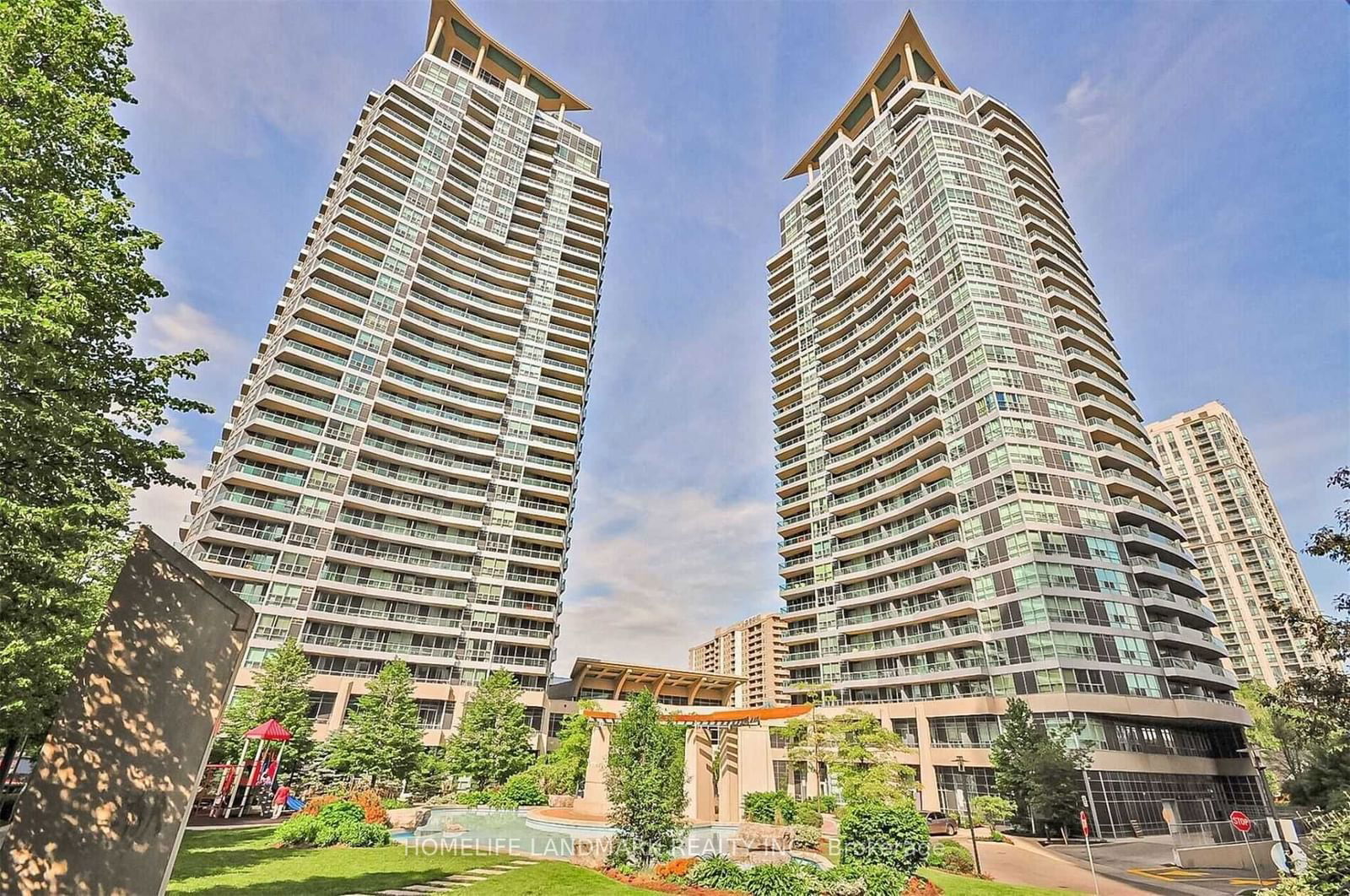 1 Elm Dr W, unit 809 for sale