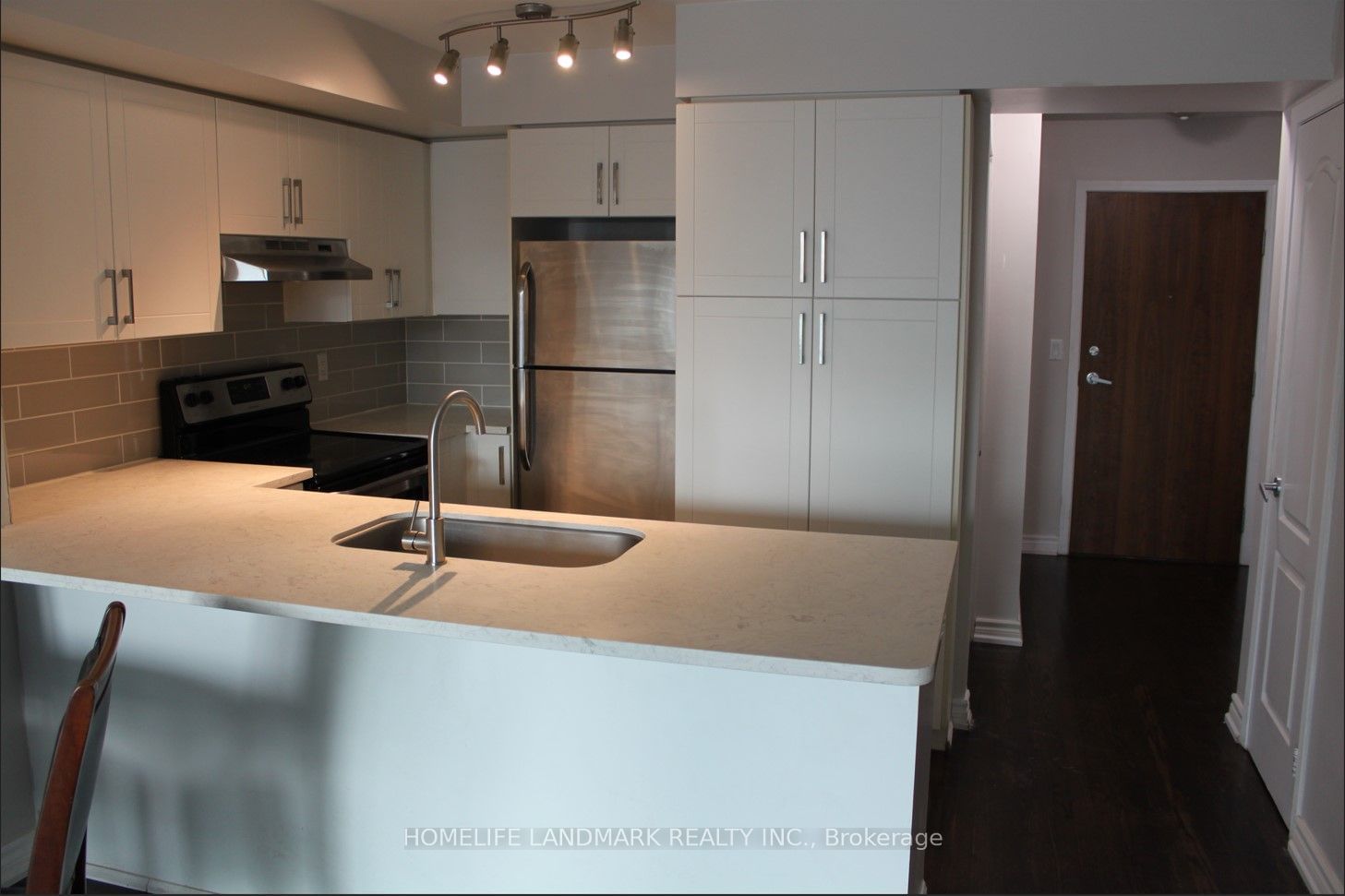 1 Elm Dr W, unit 809 for sale - image #8