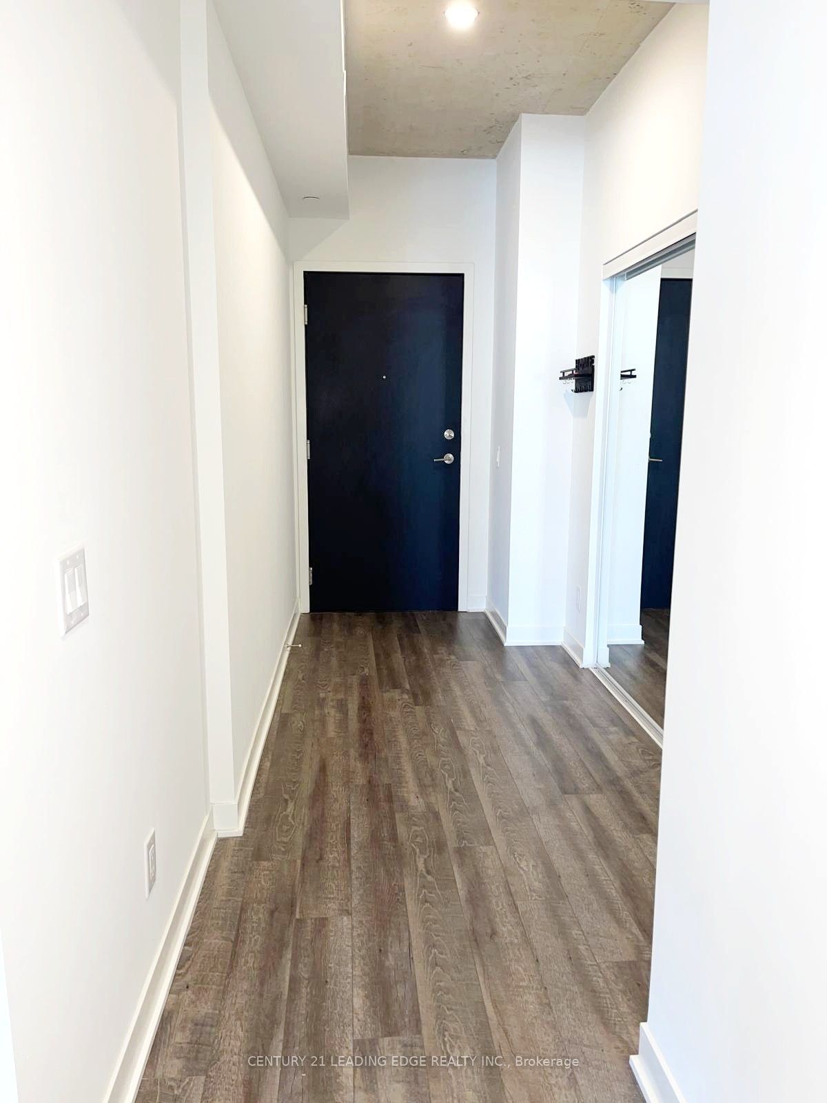 1808 St Clair Ave, unit 320 for rent