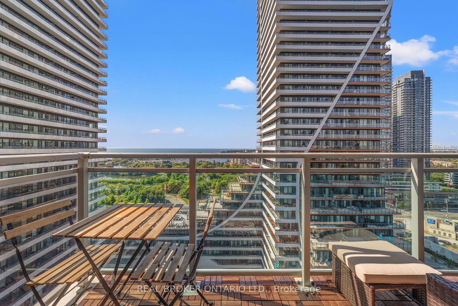 33 Shore Breeze Dr, unit 1611 for sale