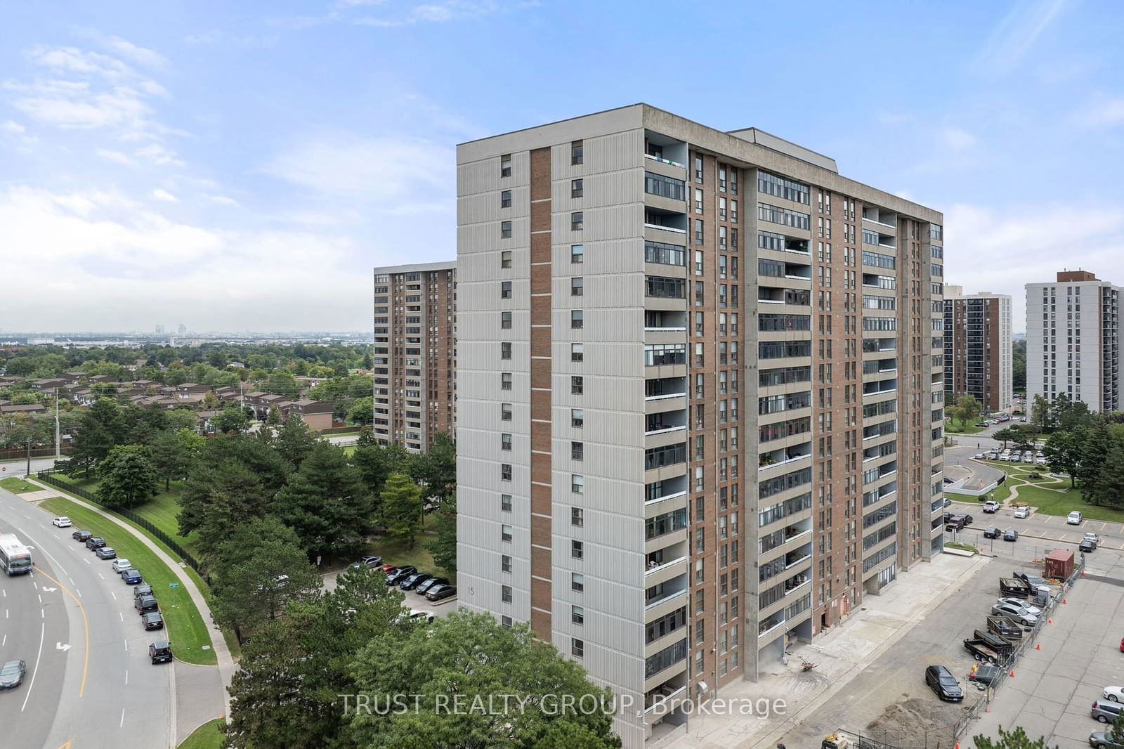 15 Kensington Rd, unit 403 for sale - image #25