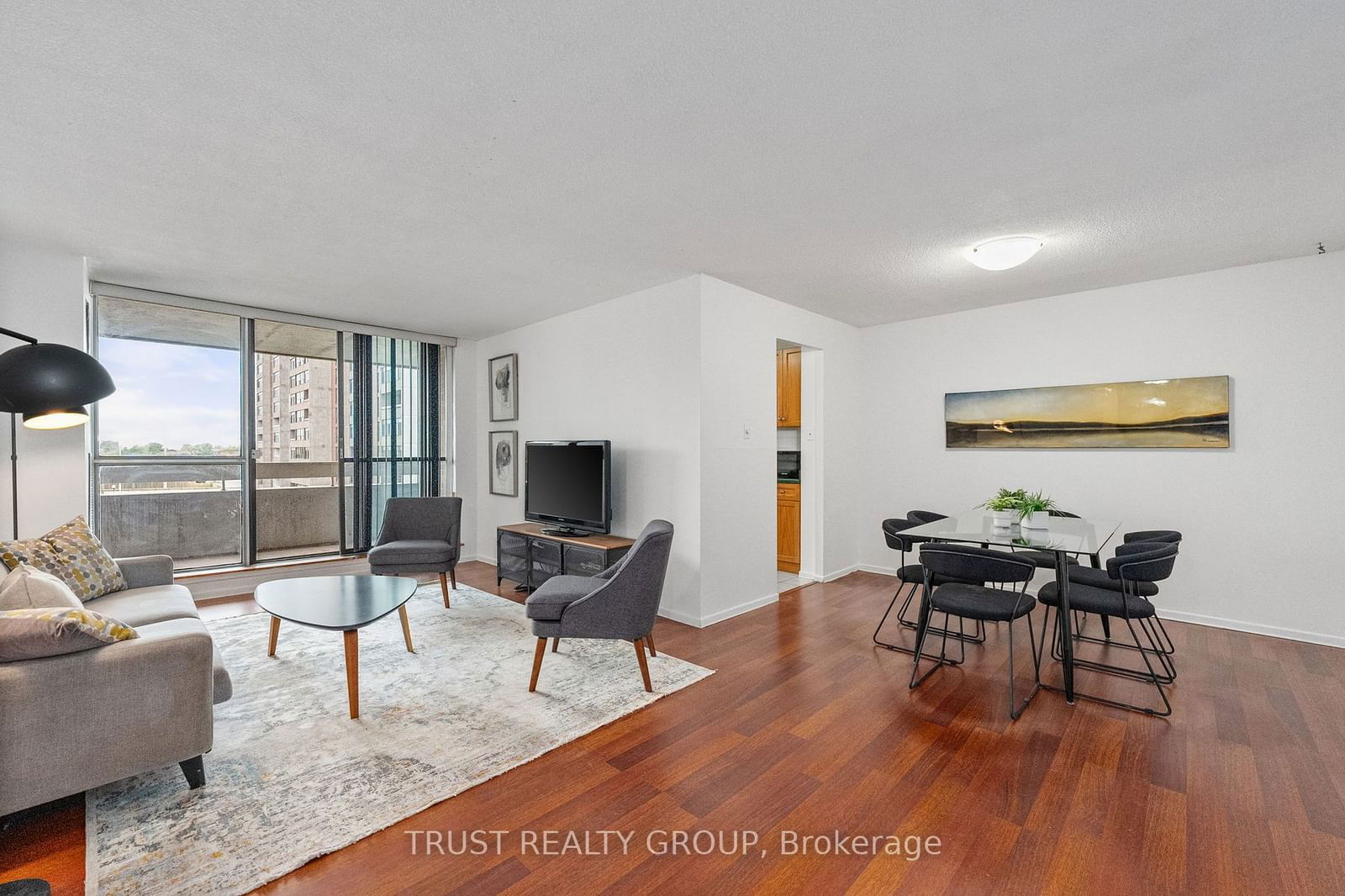 15 Kensington Rd, unit 403 for sale - image #4