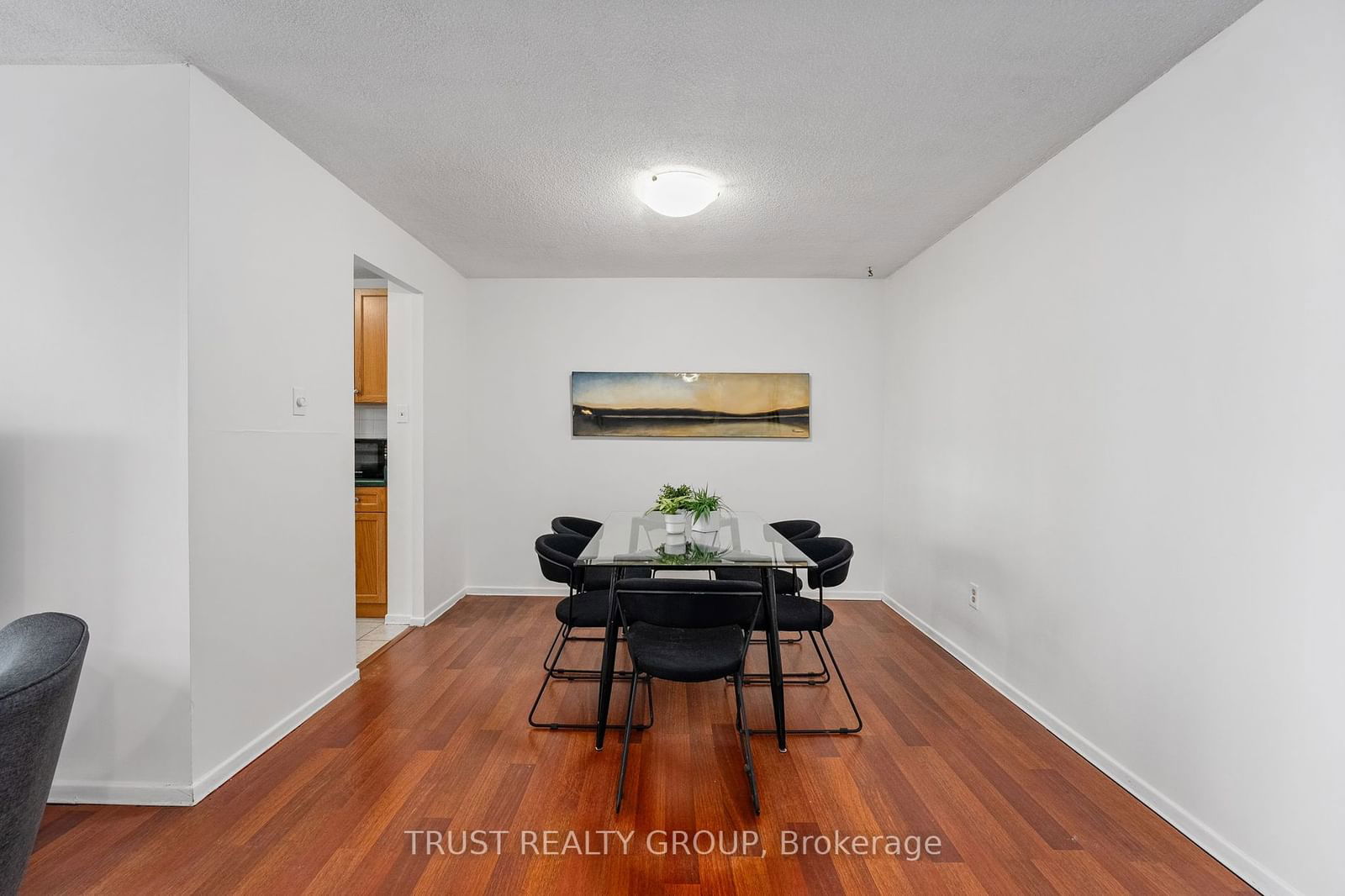 15 Kensington Rd, unit 403 for sale - image #6