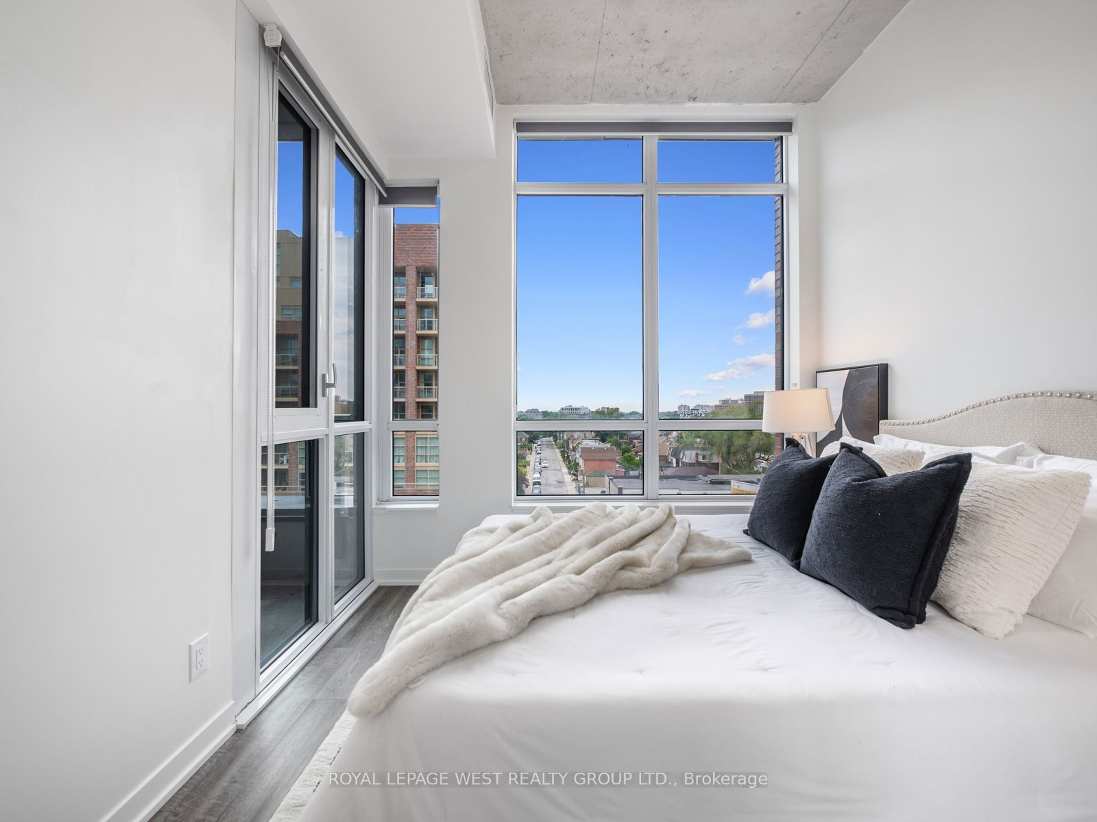 1808 St Clair Ave W, unit 713 for sale - image #14