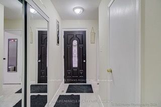 382 Driftwood Ave, unit 8 for sale - image #2