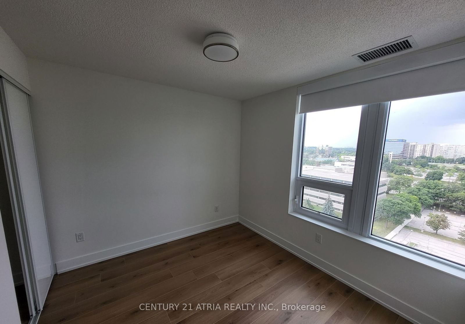 10 Eva Rd, unit 1005 for rent - image #6