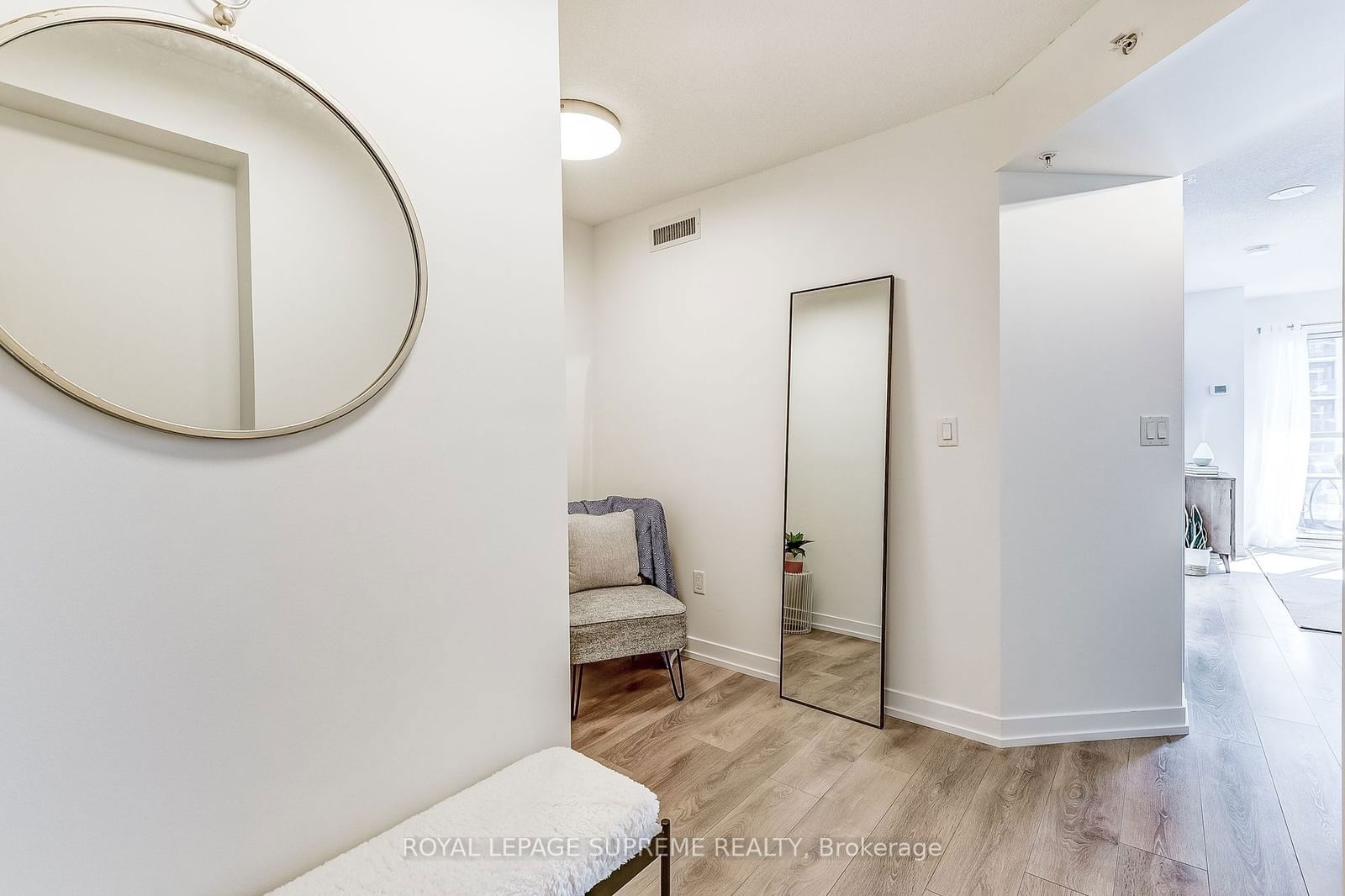 1420 Dupont St, unit 1011 for sale - image #12