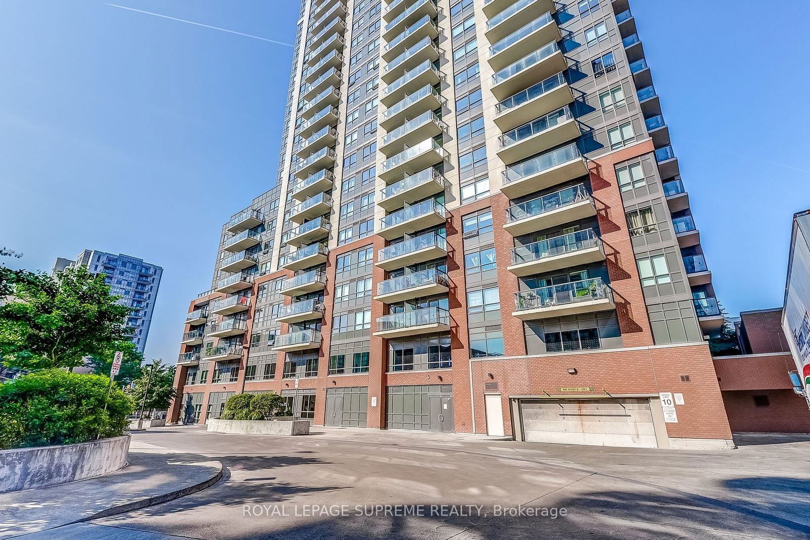 1420 Dupont St, unit 1011 for sale - image #26