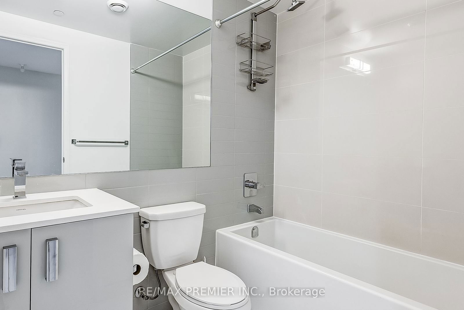 26 Gibbs Rd, unit 744 for sale - image #11