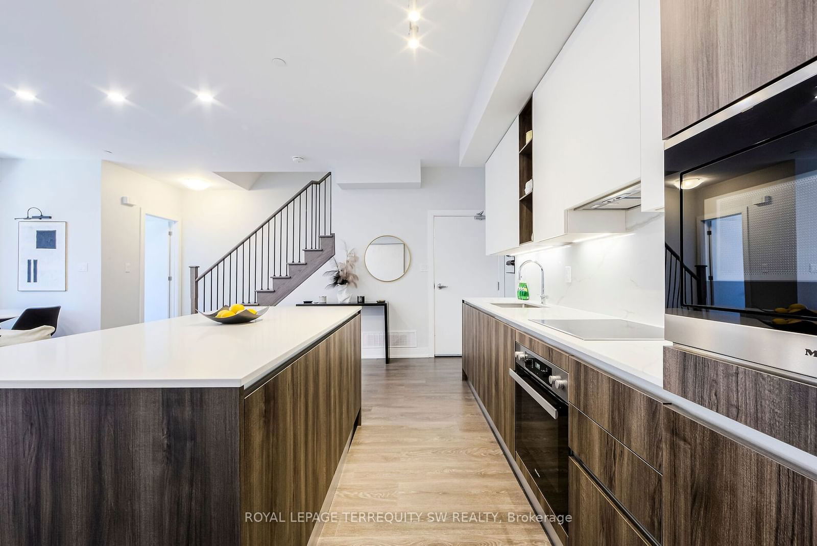 66 Long Branch Ave, unit 12 for sale - image #8