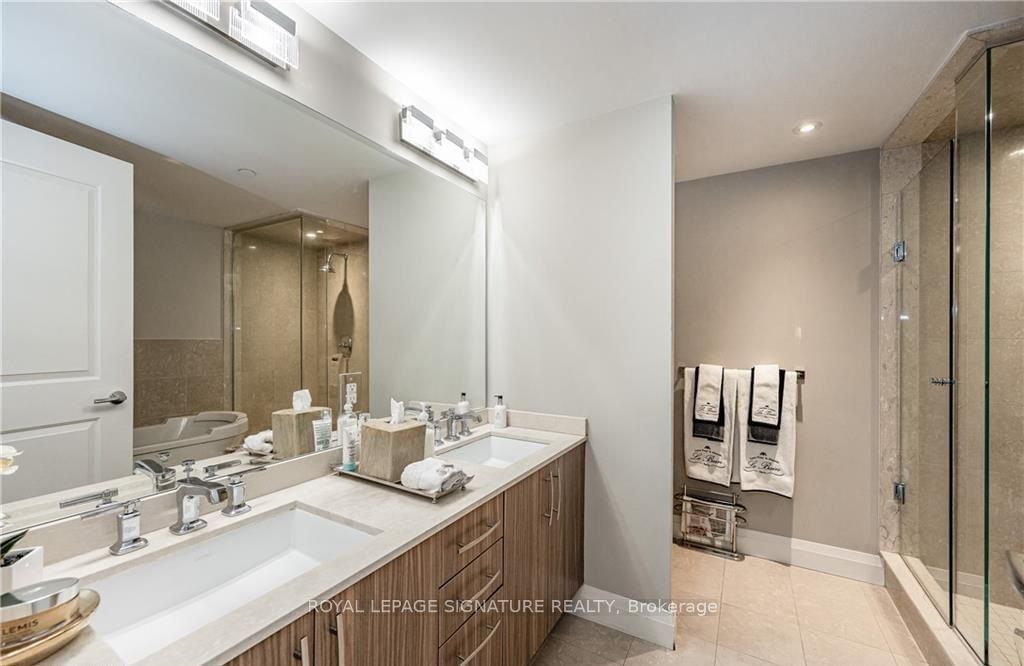 11 Bronte Rd, unit 325 for sale