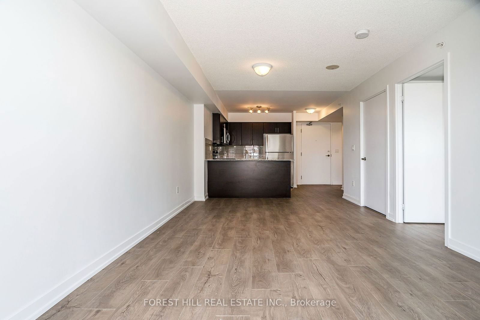 1410 DUPONT St, unit 1503 for sale - image #4