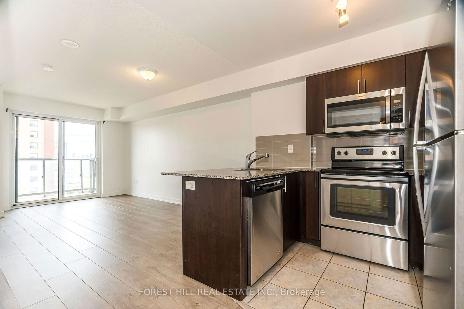 1410 DUPONT St, unit 1503 for sale - image #5