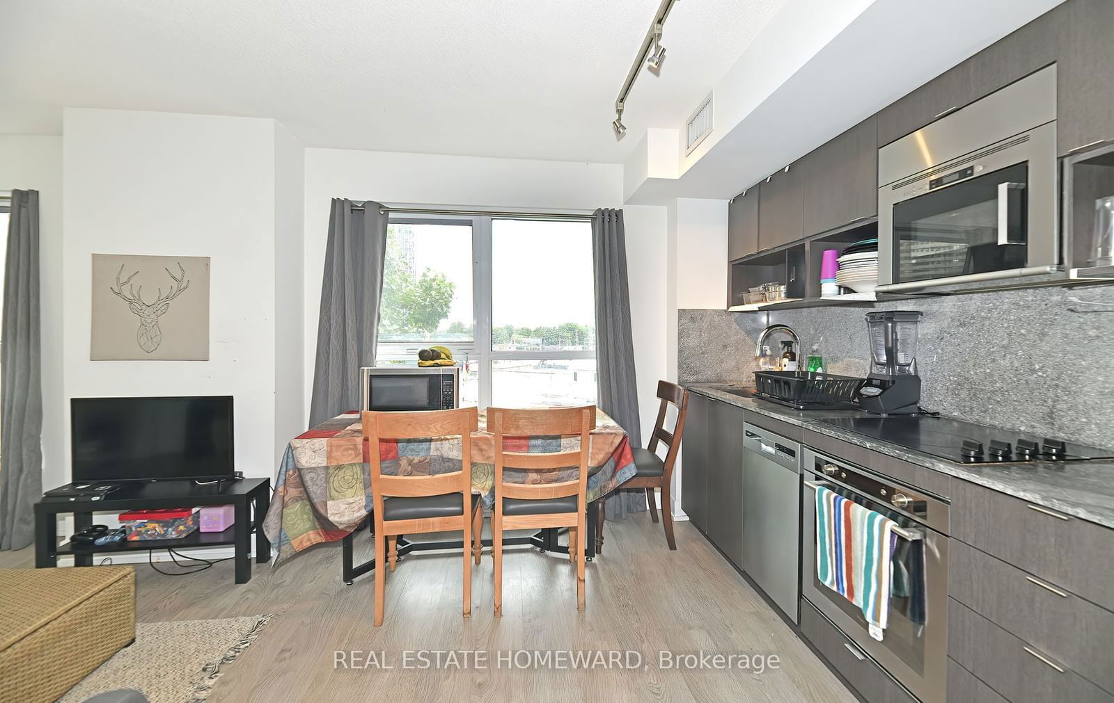 7 Mabelle Ave, unit 308A for sale - image #8