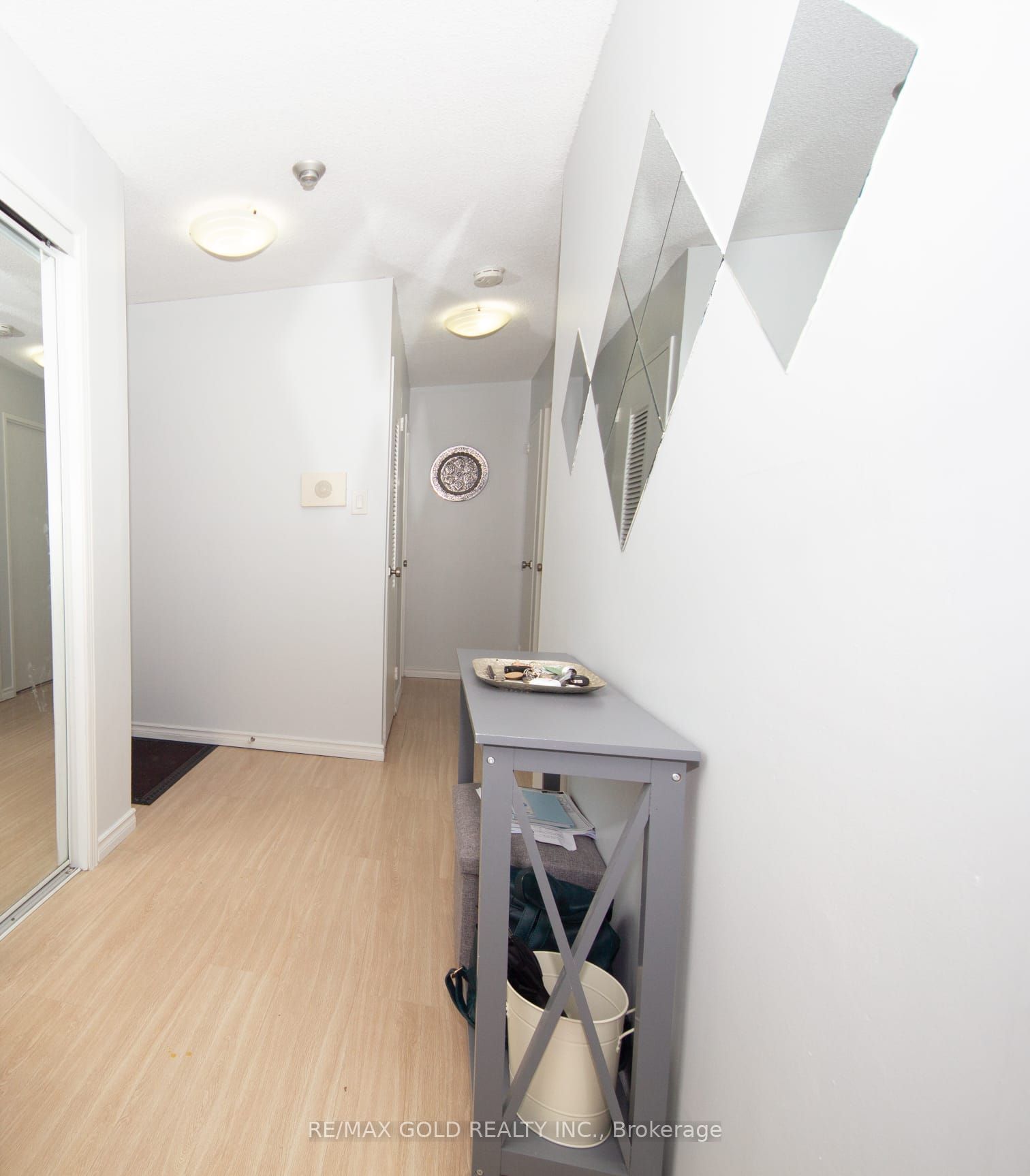 25 Kensington Rd, unit 1108 for sale - image #15