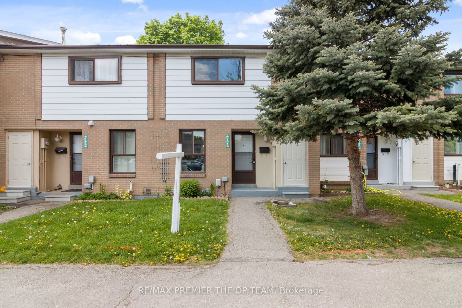 Fleetwood Crescent Townhomes, Brampton, Toronto