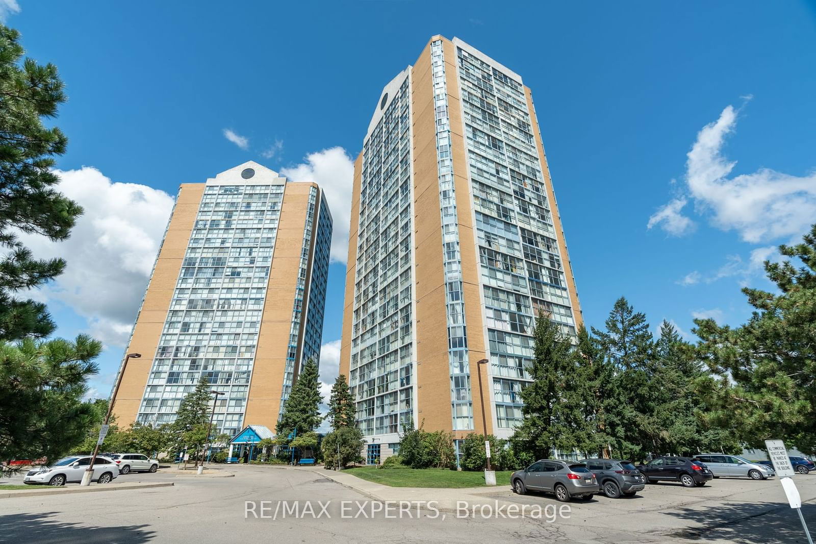 35 Trailwood Dr, unit 113 for sale - image #1