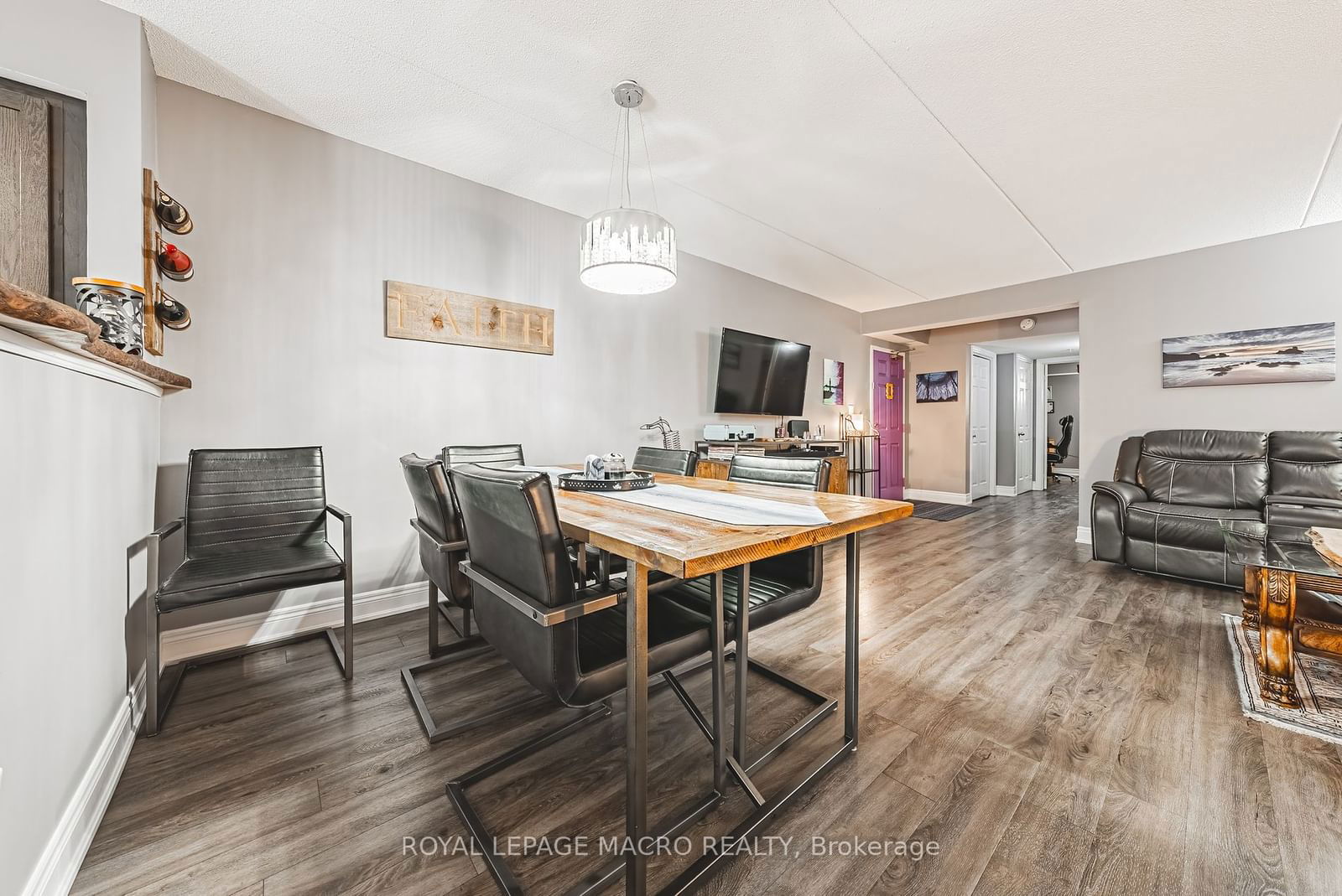 1491 Maple Ave, unit 212 for sale - image #11