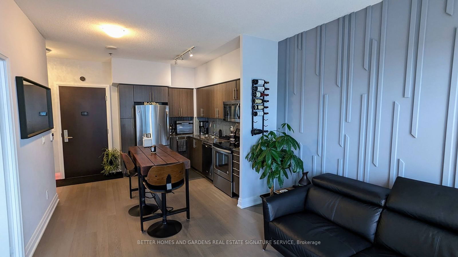 55 Speers Rd, unit 1013 for sale - image #3