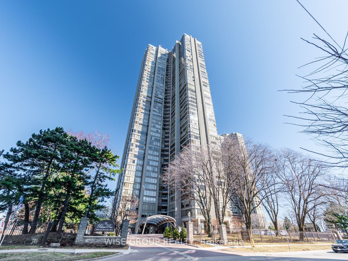 2045 Lake Shore Blvd W, unit 4304 for sale