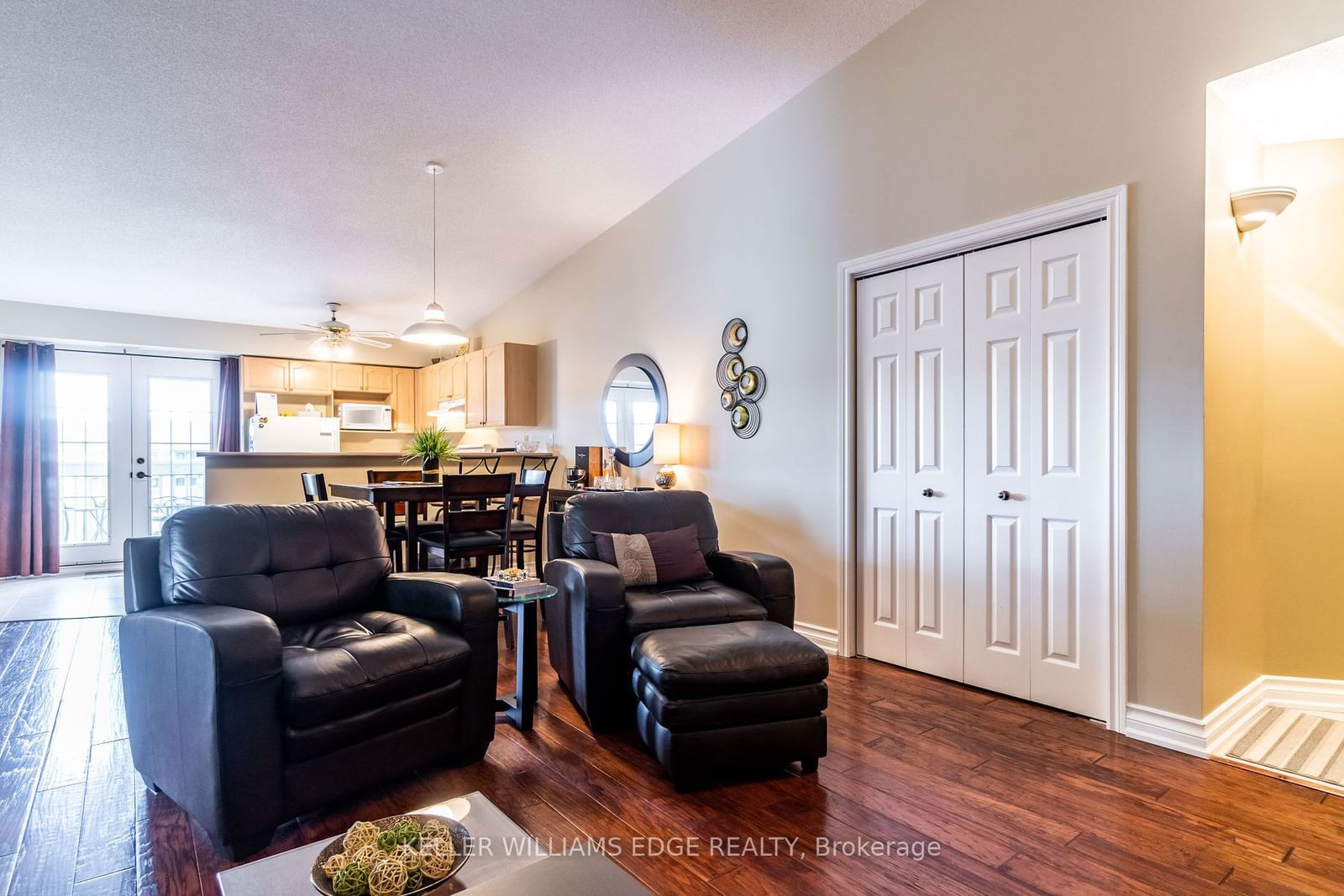 4013 Kilmer Dr, unit 402 for rent - image #7